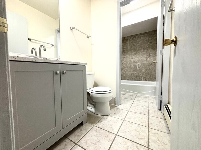 bathroom - 15 Echo Ct