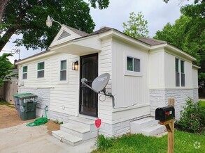 Building Photo - 1543 Rebecca St