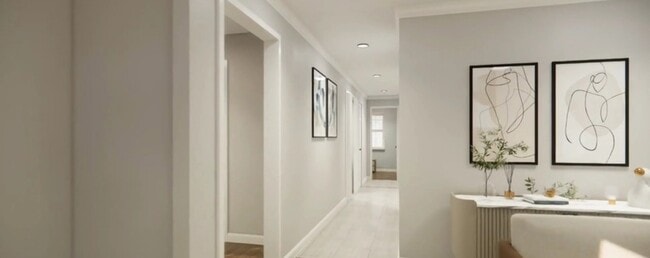 Building Photo - 4806 W University Blvd