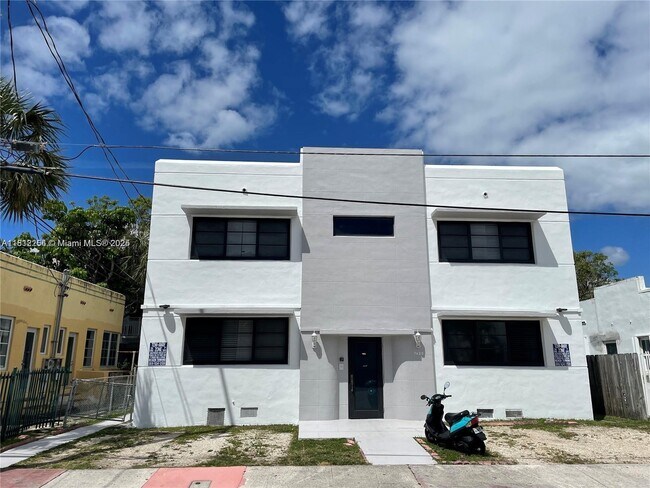 Primary Photo - 7620 Abbott Ave