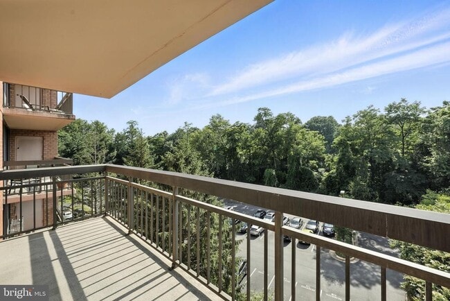 Building Photo - 2230 George C Marshall Dr