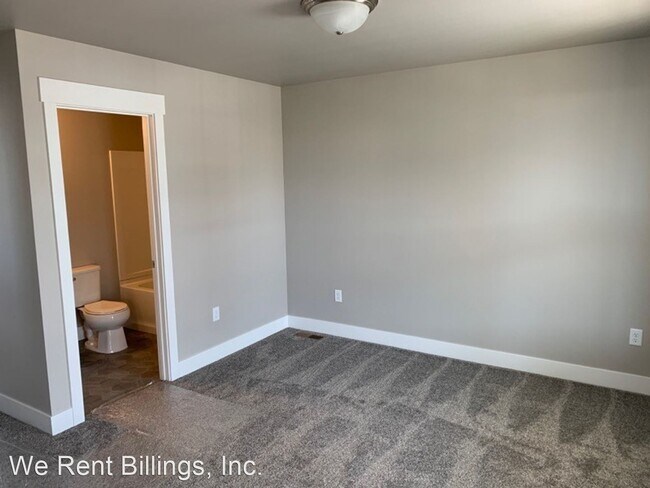 Building Photo - 2 br, 2.5 bath House - 6014 Farmstead