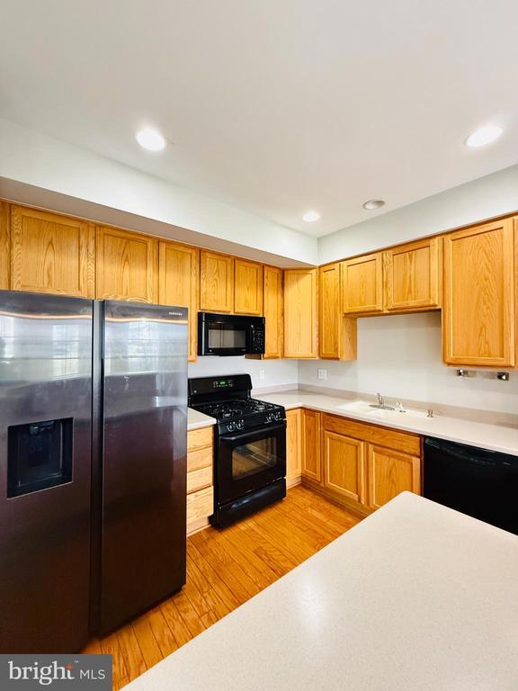 Building Photo - 47 Peppermint Dr