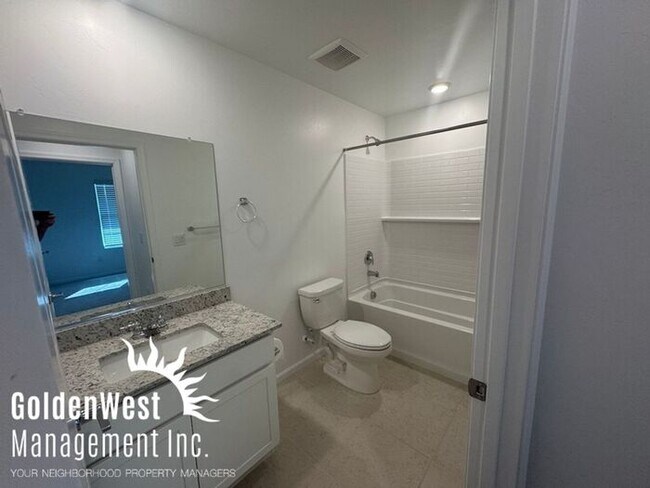 Building Photo - Beautiful 3Bdm 2Ba Home in the Community of Vail