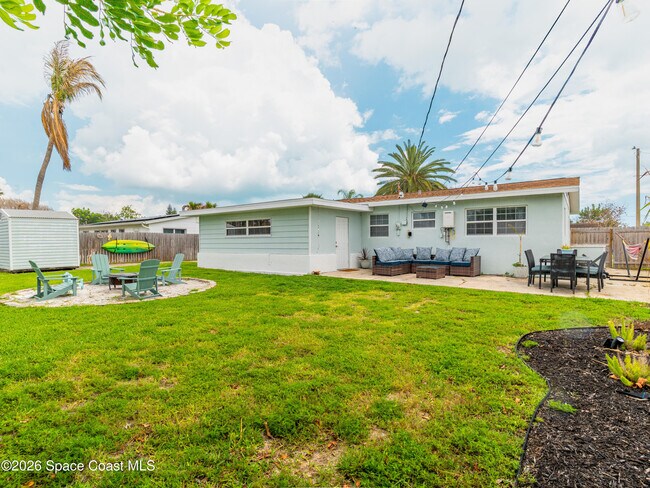 Building Photo - 135 Melaleuca Dr
