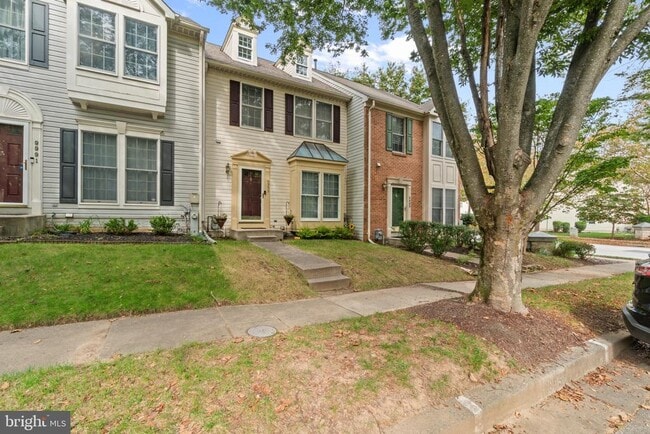 Building Photo - 9993 Sherwood Farm Rd