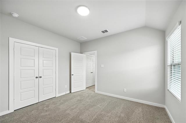 Building Photo - 806 Pne Bch Dr