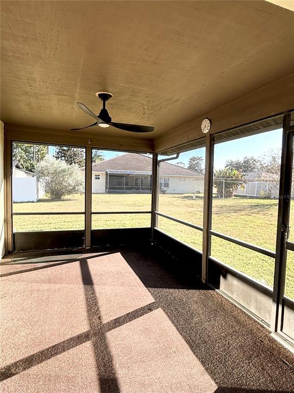 Building Photo - 17 Fenwick Ln