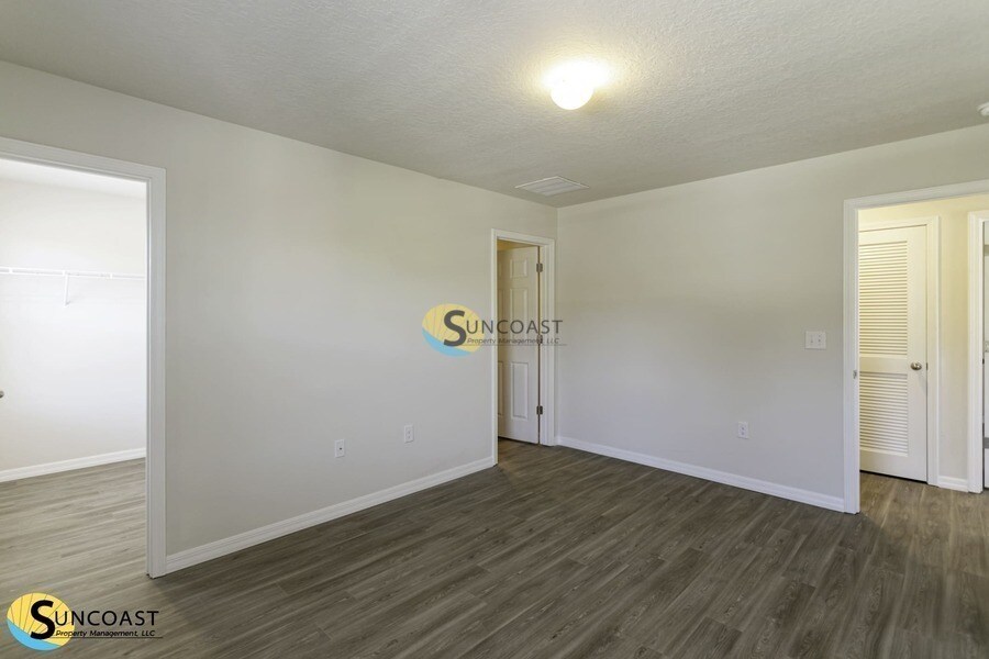 Building Photo - 1384 Tan Tara Trl