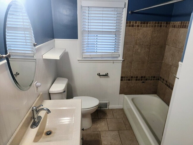 Building Photo - 4001 36th Pl