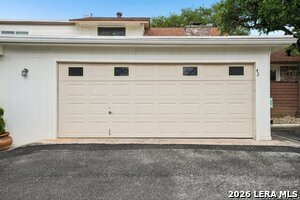 Building Photo - 6106 Vance Jackson Rd