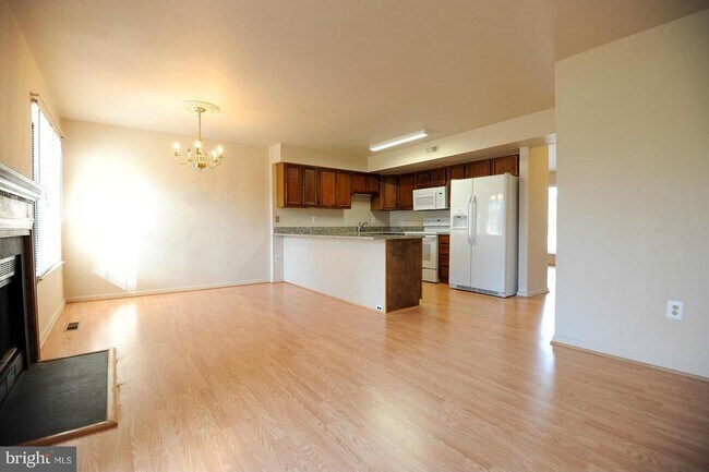 Building Photo - 128 Sulgrave Ct