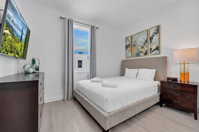 Building Photo - 395 Famagusta Dr
