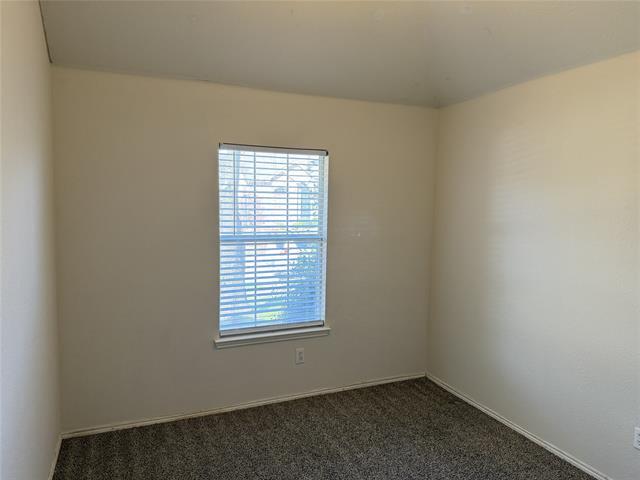 Building Photo - 5829 White Pine Dr