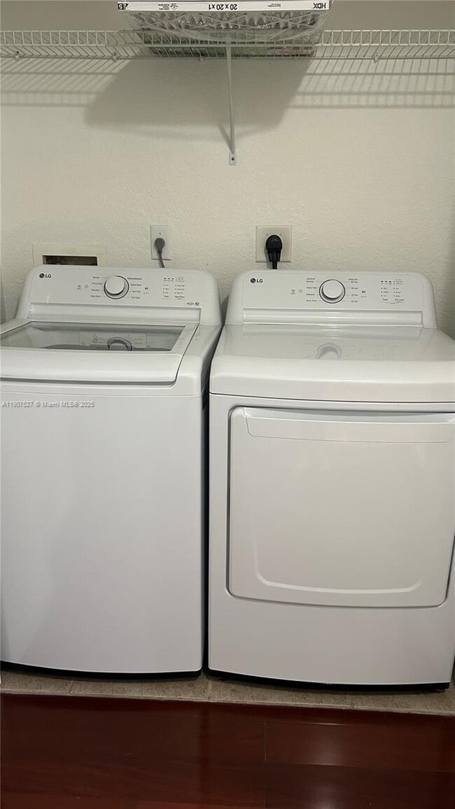 Building Photo - 21207 NW 14th Pl