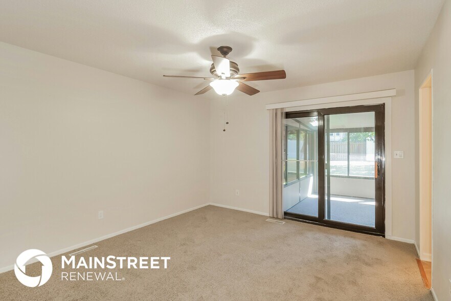 Building Photo - 1815 N Lazy Branch Rd