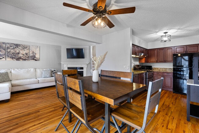 Building Photo - 109 Peddlers Dr