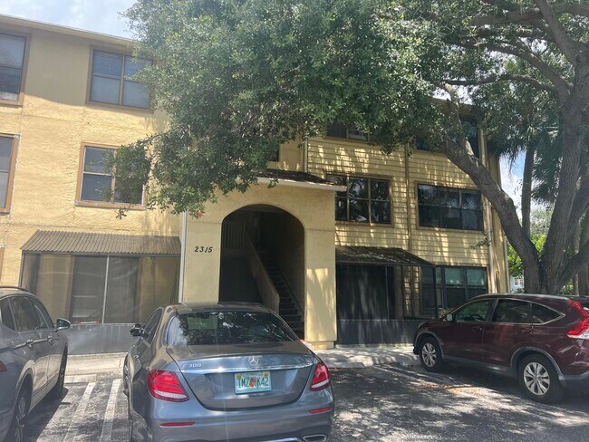Building Photo - 2315 N Congress Ave