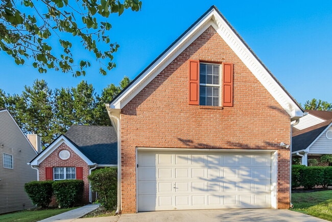 Building Photo - 6581 Lake Mill Trce