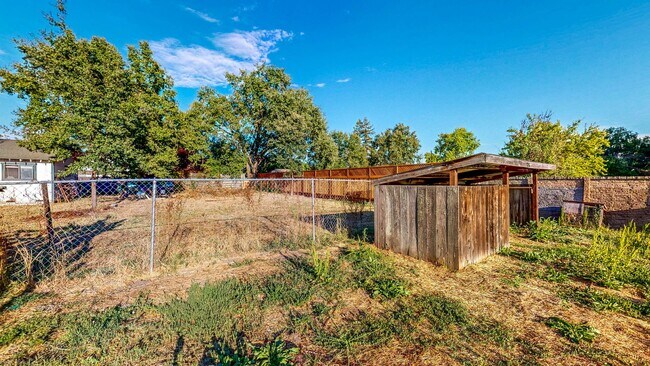 Building Photo - 1720 Ditty Ave