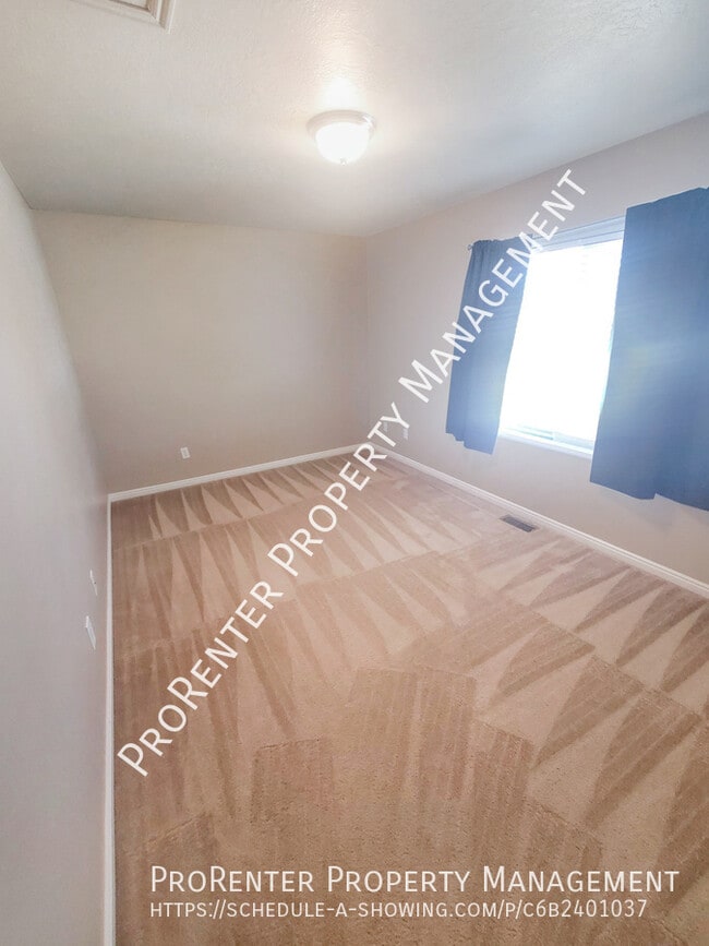 Building Photo - 1062 S 1775 W