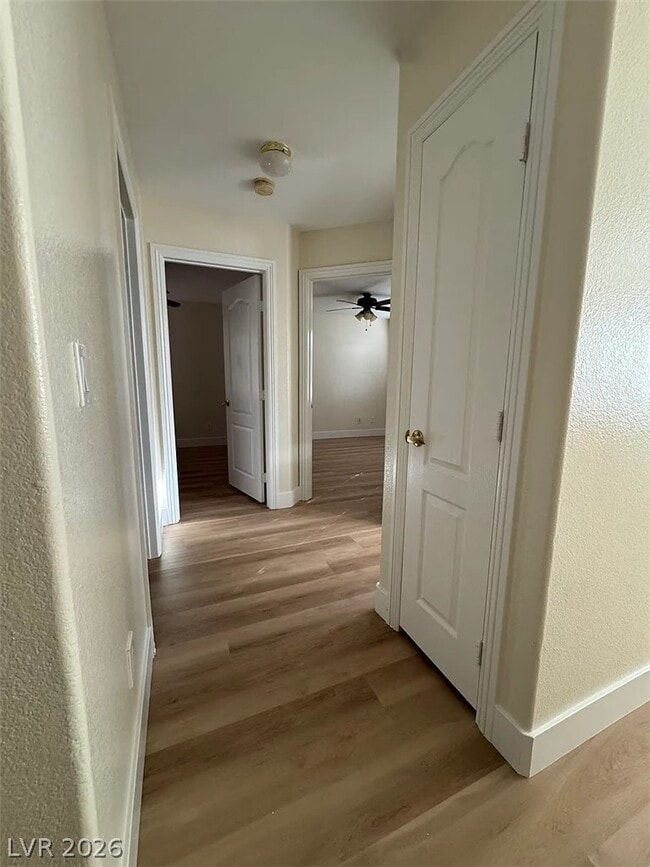 Building Photo - 9368 Pineneedle Ridge St