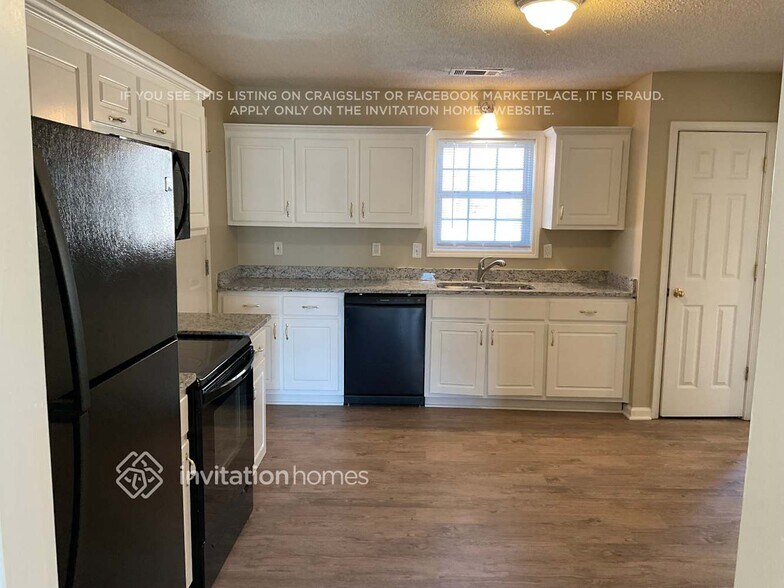 Building Photo - 2903 Sam Calvin Dr