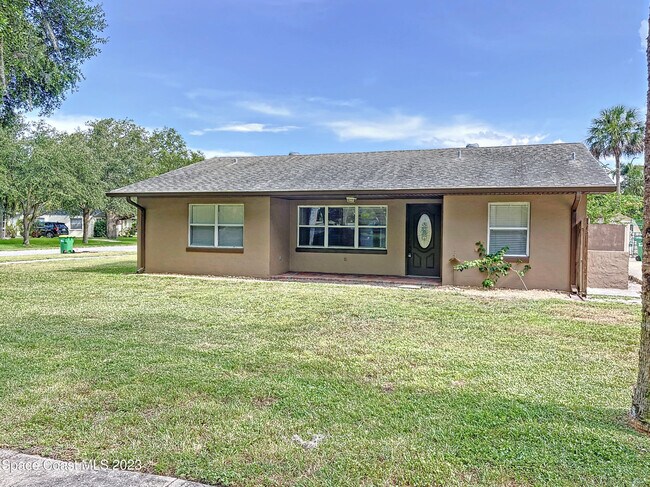 Building Photo - 305 Belmont Dr
