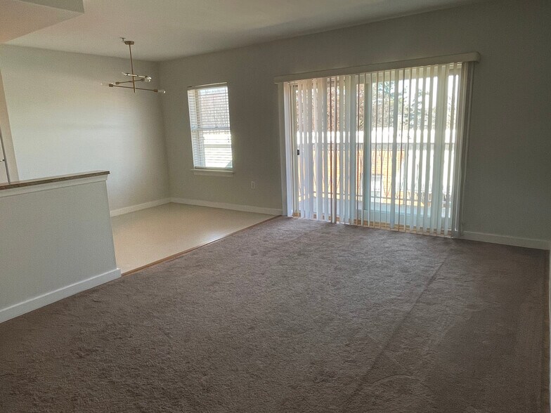 Building Photo - 1600 Church Rd