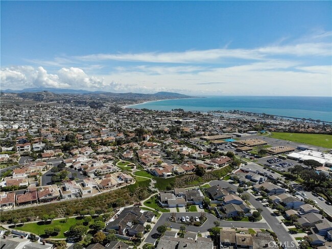 Building Photo - 33925 Faeroe Bay