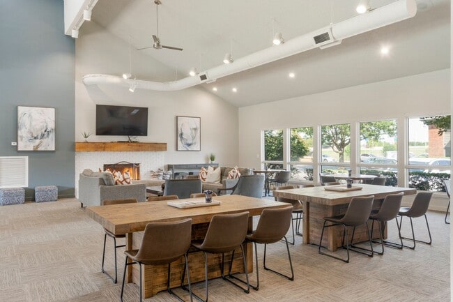 Interior Photo - Echo Trail Apartments - Reduced Rates and ...