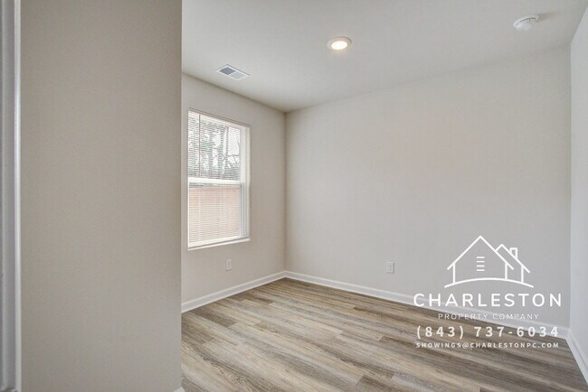 Building Photo - 4111 Rising Tide Dr