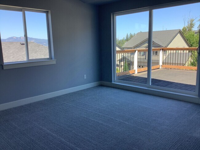 Building Photo - 2410 Fieldcress Rd