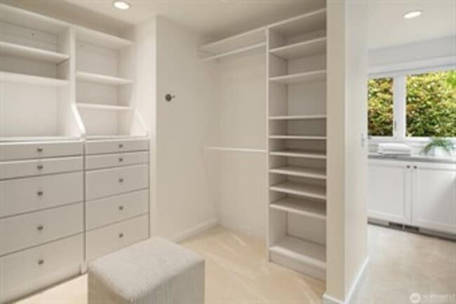 Building Photo - 4510 48th Ave NE