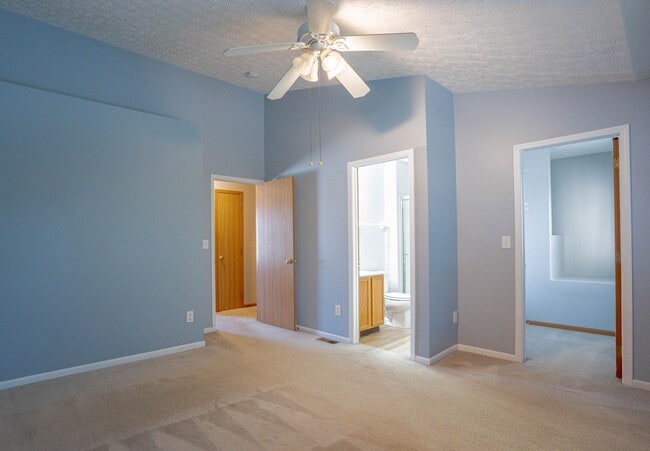 Building Photo - 5500 Glendalough St