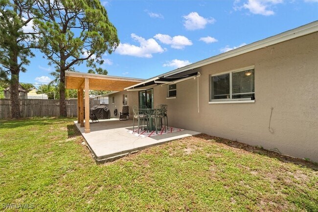 Building Photo - 18510 Flamingo Rd