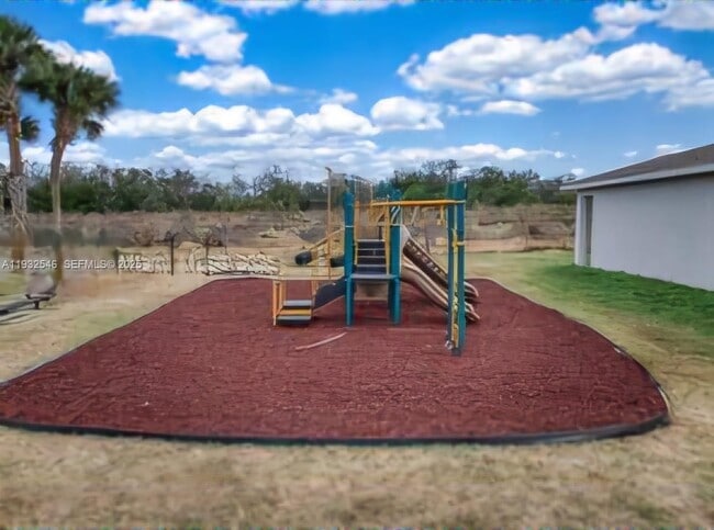 Building Photo - 1483 Las Villas Blvd