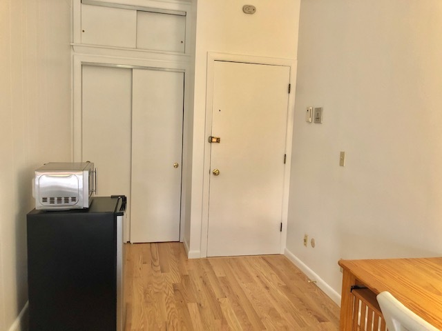 Primary Photo - 264 Newbury St