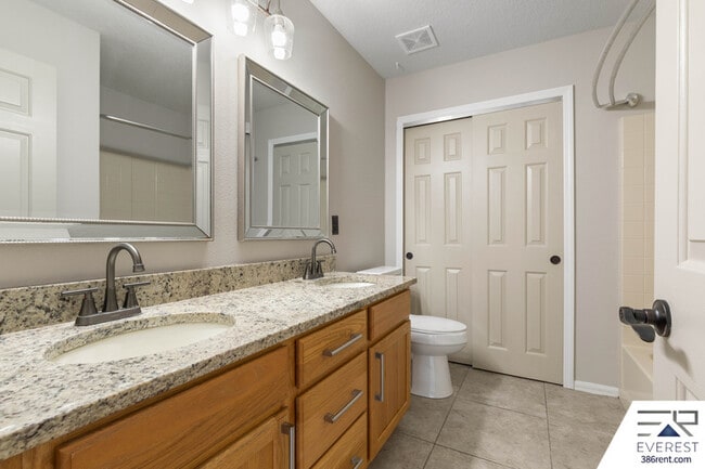 Building Photo - 60 Brigadoon Ln