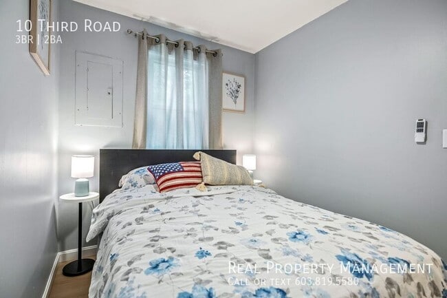 Building Photo - 10 Third Road-