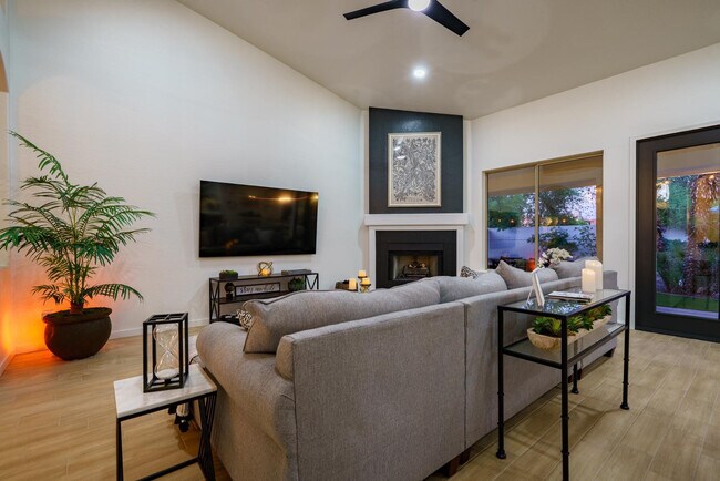 Building Photo - 17635 N 55th Pl