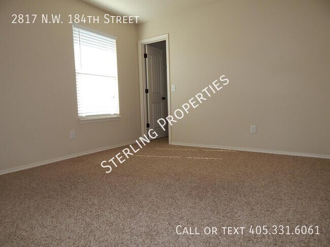 Building Photo - 2817 NW 184th St