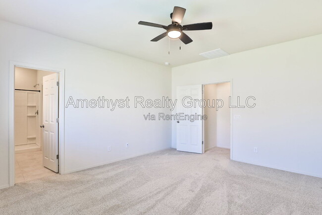 Building Photo - 24642 W Flores Dr