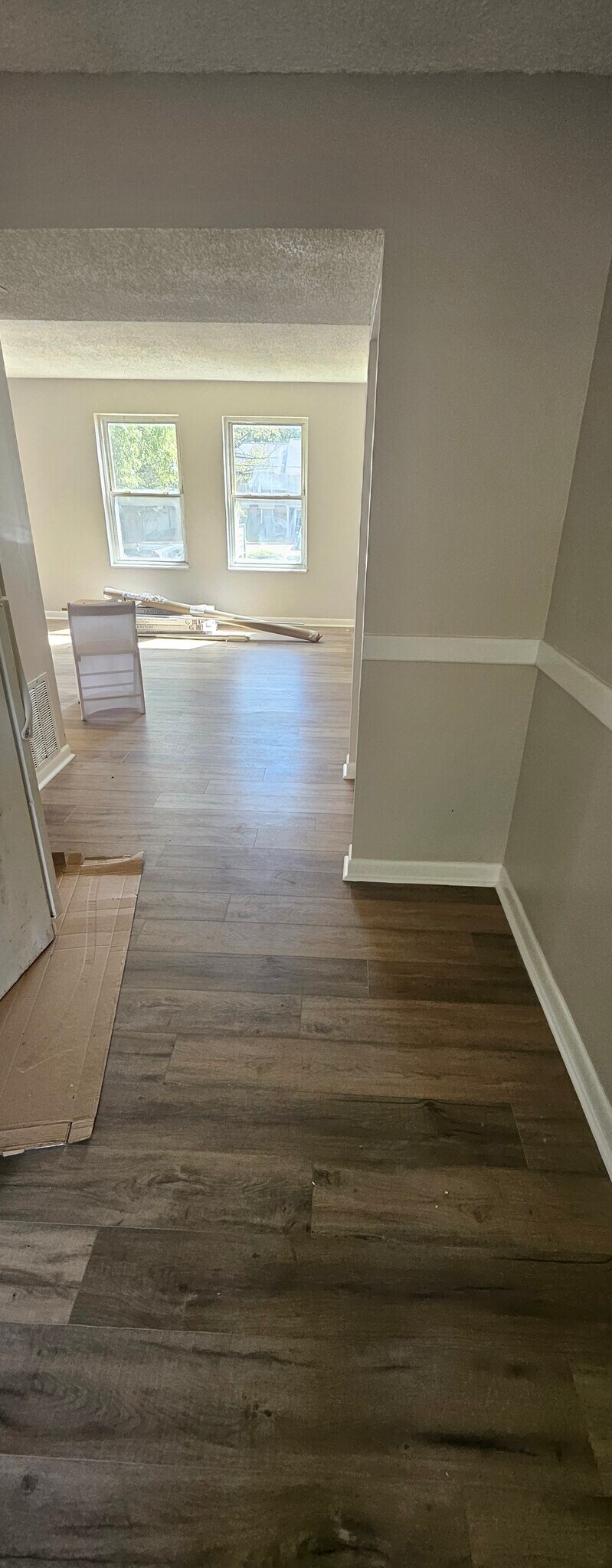 hall way - 5515 Country Dr