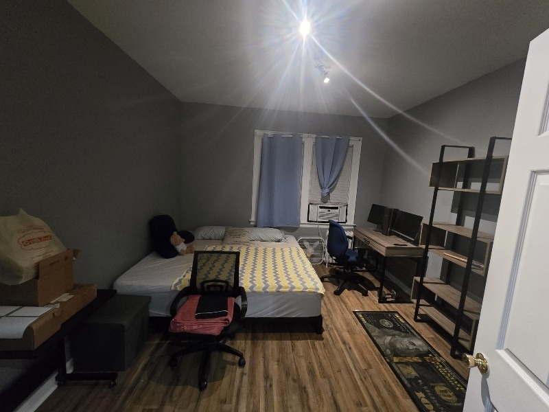 Building Photo - 237 1st Ave