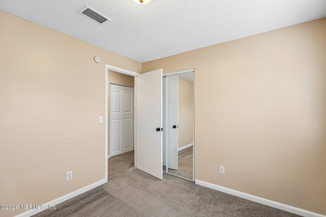 Building Photo - 8364 Pointer Dr N