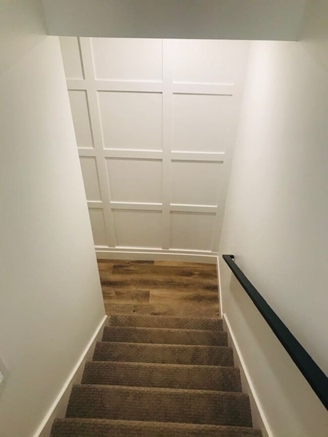 Building Photo - Beautiful new construction townhouse with quartz countertops and 2 car garage