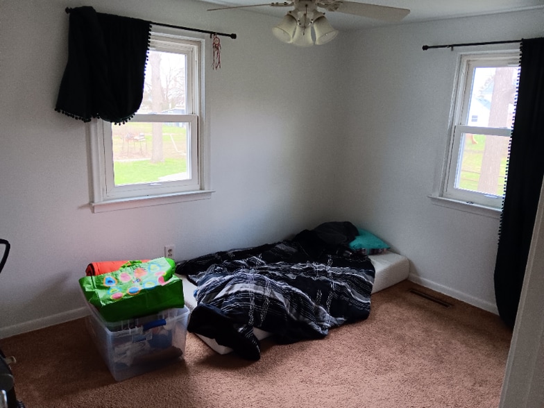 Building Photo - 257 Buttonwood Ave