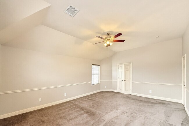 Building Photo - 6413 Fitzgerald Dr