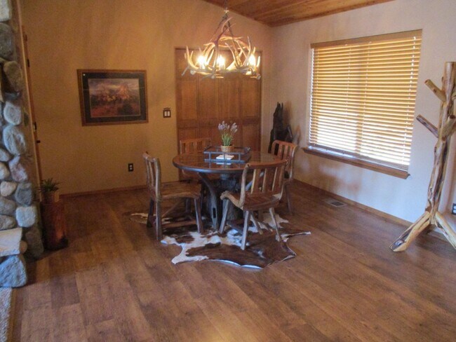 Building Photo - 4751 W Bison Ln